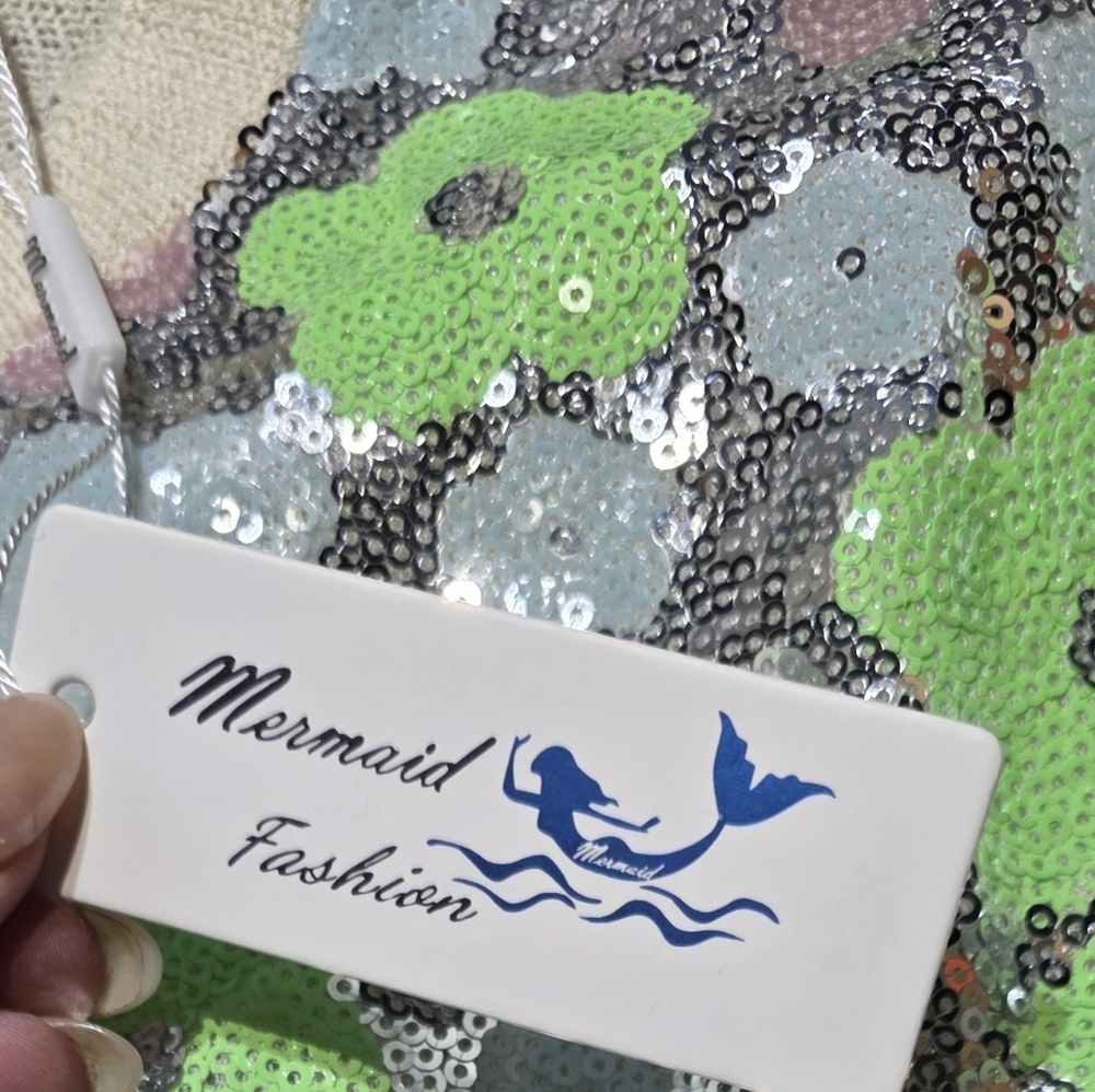 NWT Mermaid Fasion Floral Sequin Cardigan Sweater Size S/M & L/XL Available - Picture 3 of 10